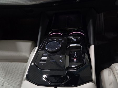 2026 BMW 5-Series - photo 10