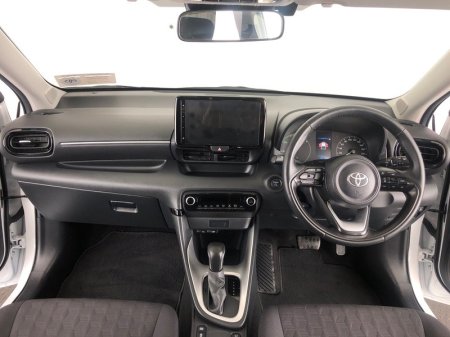 2024 Toyota Yaris - photo 8