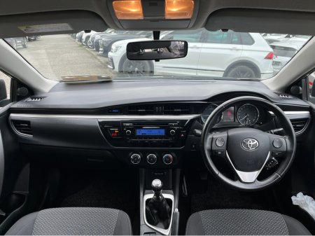 2015 Toyota Corolla - photo 13