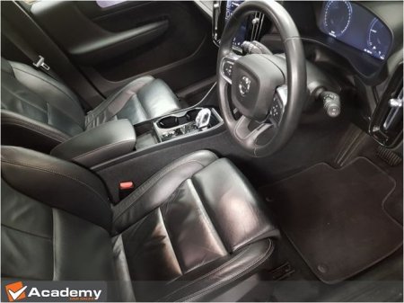 2023 Volvo XC40 - photo 10