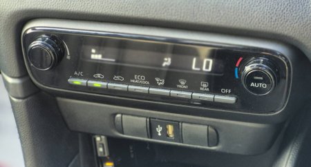 2022 Toyota Yaris - photo 25