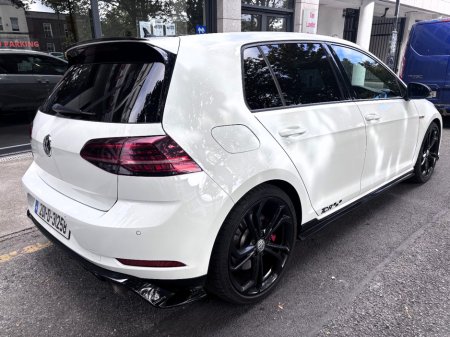 2020 Volkswagen Golf - photo 2
