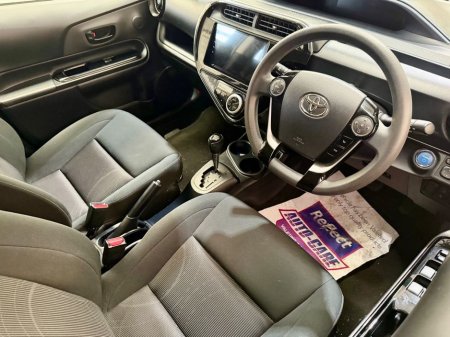 2019 Toyota Aqua - photo 9