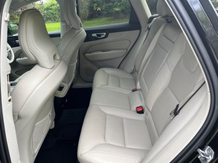2020 Volvo XC60 - photo 20