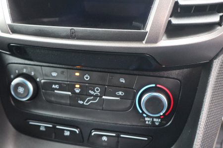 2019 Ford Transit - photo 10