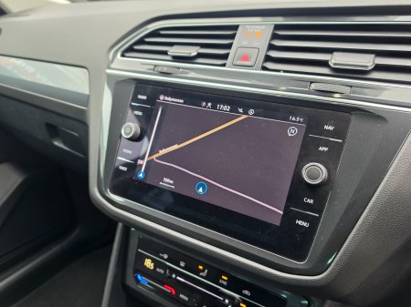 2023 Volkswagen Tiguan - photo 14