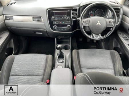 2016 Mitsubishi Outlander - photo 2