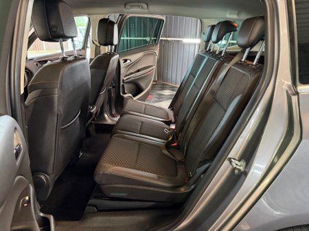 2016 Opel Zafira - photo 14