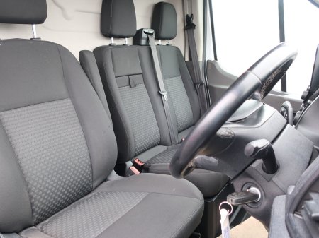 2021 Ford Transit - photo 7