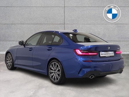 2022 BMW 3-Series - photo 2