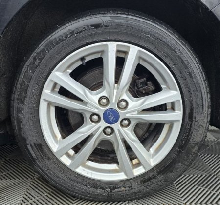 2017 Ford Galaxy - photo 9