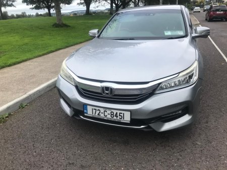 2017 Honda Accord - photo 2