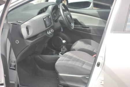 2016 Toyota Yaris - photo 7
