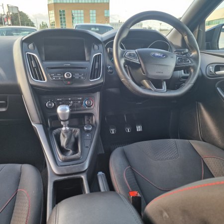 2016 Ford Focus - photo 11