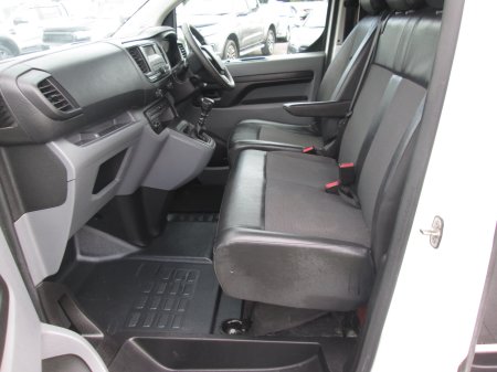 2021 Opel Vivaro - photo 12