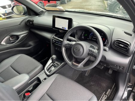 2025 Toyota Yaris Cross - photo 13