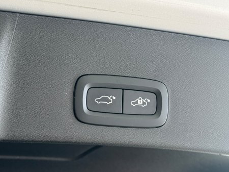 2023 Volvo XC40 - photo 17