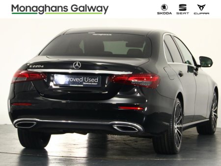 2022 Mercedes-Benz E-Class - photo 3