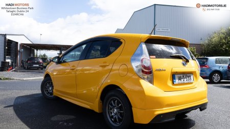 2014 Toyota Aqua - photo 4