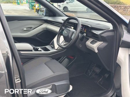 2026 Ford Capri - photo 9