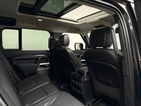 2022 Land Rover Defender - photo 16