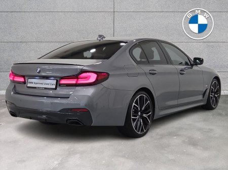2023 BMW 5-Series - photo 24