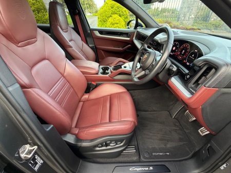 2024 Porsche Cayenne - photo 10
