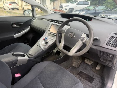 2012 Toyota Prius - photo 13