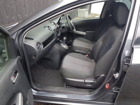 2014 Mazda Demio - photo 9