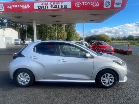 2020 Toyota Yaris - photo 8