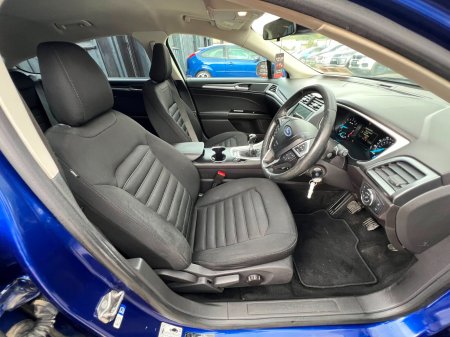 2018 Ford Mondeo - photo 11