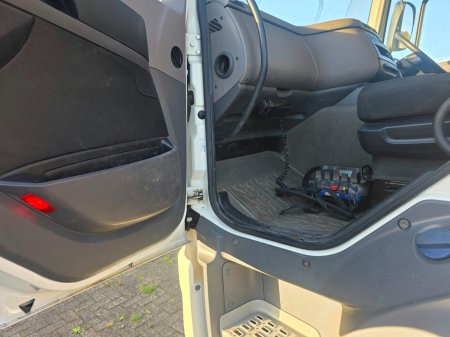 2020 DAF CF320 - photo 22