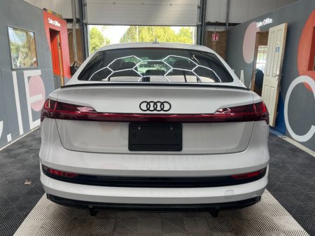 2022 Audi e-tron - photo 4