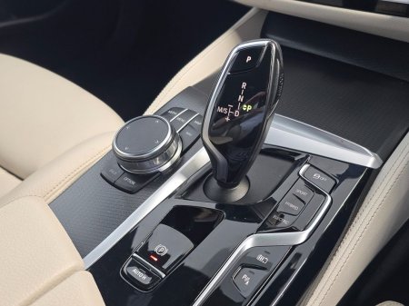 2023 BMW 5-Series - photo 14