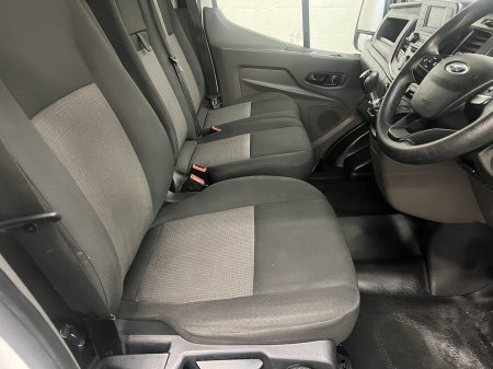 2021 Ford Transit - photo 8