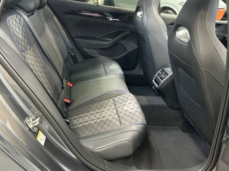 2025 Volkswagen Passat - photo 22
