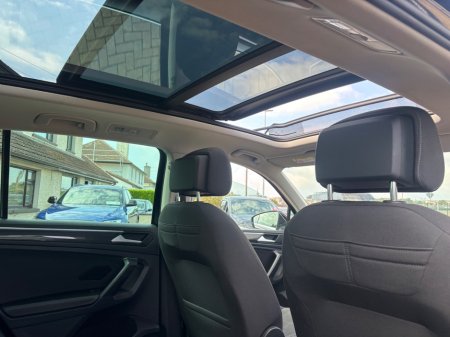 2021 Volkswagen Tiguan - photo 11