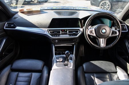 2021 BMW 3-Series - photo 22
