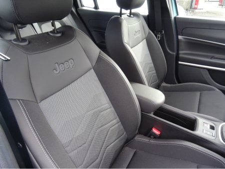 2025 Jeep Avenger - photo 14