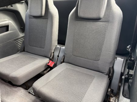 2016 Peugeot 5008 - photo 25