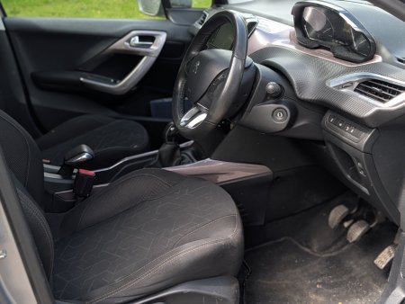 2015 Peugeot 2008 - photo 6