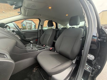 2015 Ford Focus - photo 15