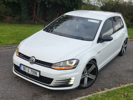 2016 Volkswagen Golf - photo 2