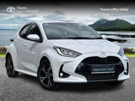 2025 Toyota Yaris YARIS HYBRID 1.5 LUNA SPORT