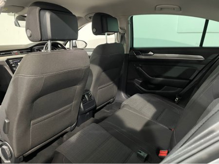 2022 Volkswagen Passat - photo 18
