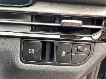 2025 Kia Sportage - photo 18