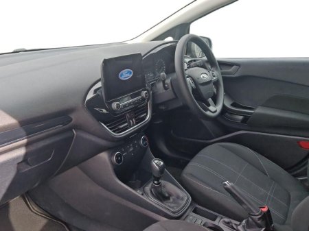 2021 Ford Fiesta - photo 4