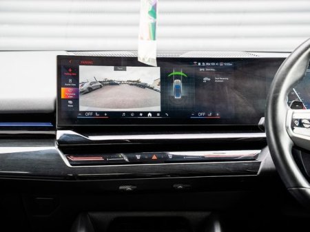 2024 BMW 5-Series - photo 13