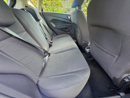 2014 Ford Fiesta - photo 12