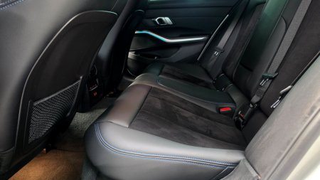 2024 BMW 3-Series - photo 23